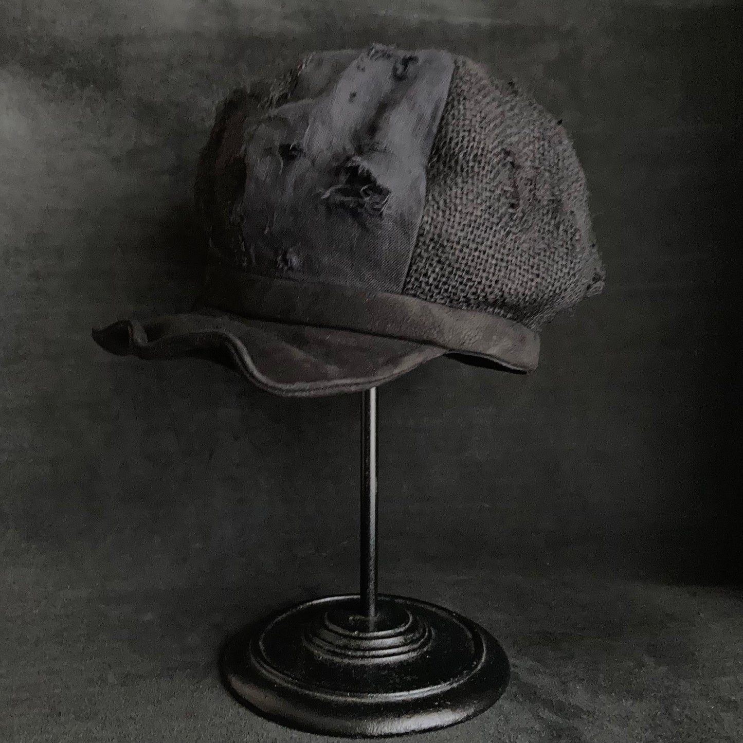 Black jute damage  casquette