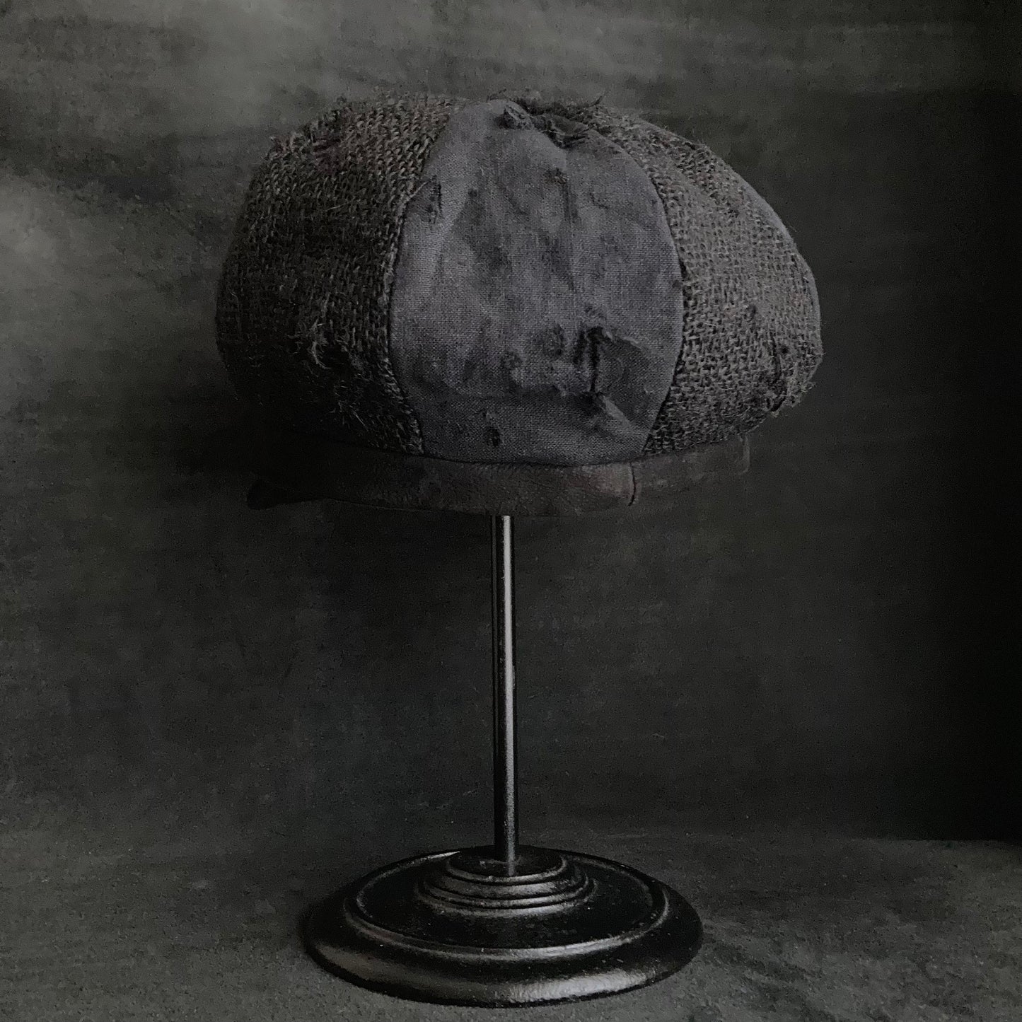 Black jute damage  casquette