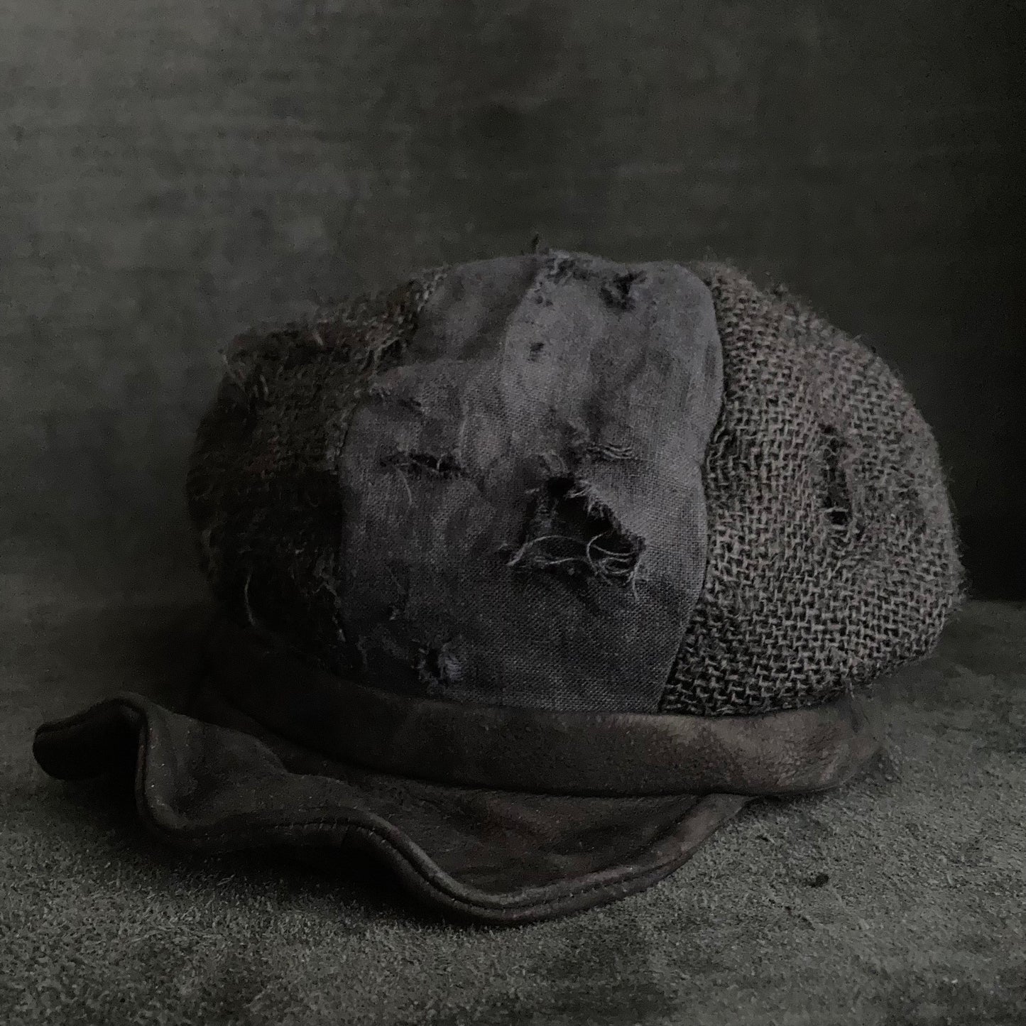 Black jute damage  casquette