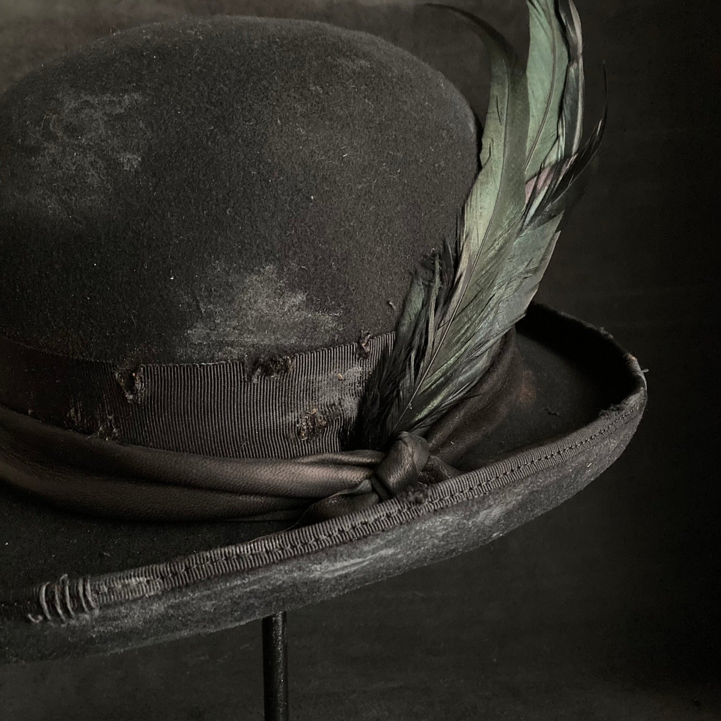 Dirt duel bowler hat