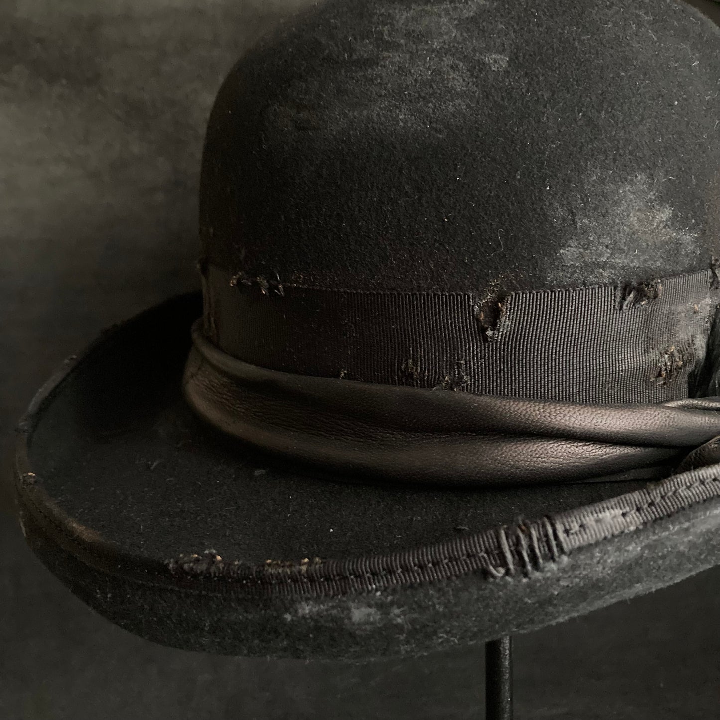 Dirt duel bowler hat