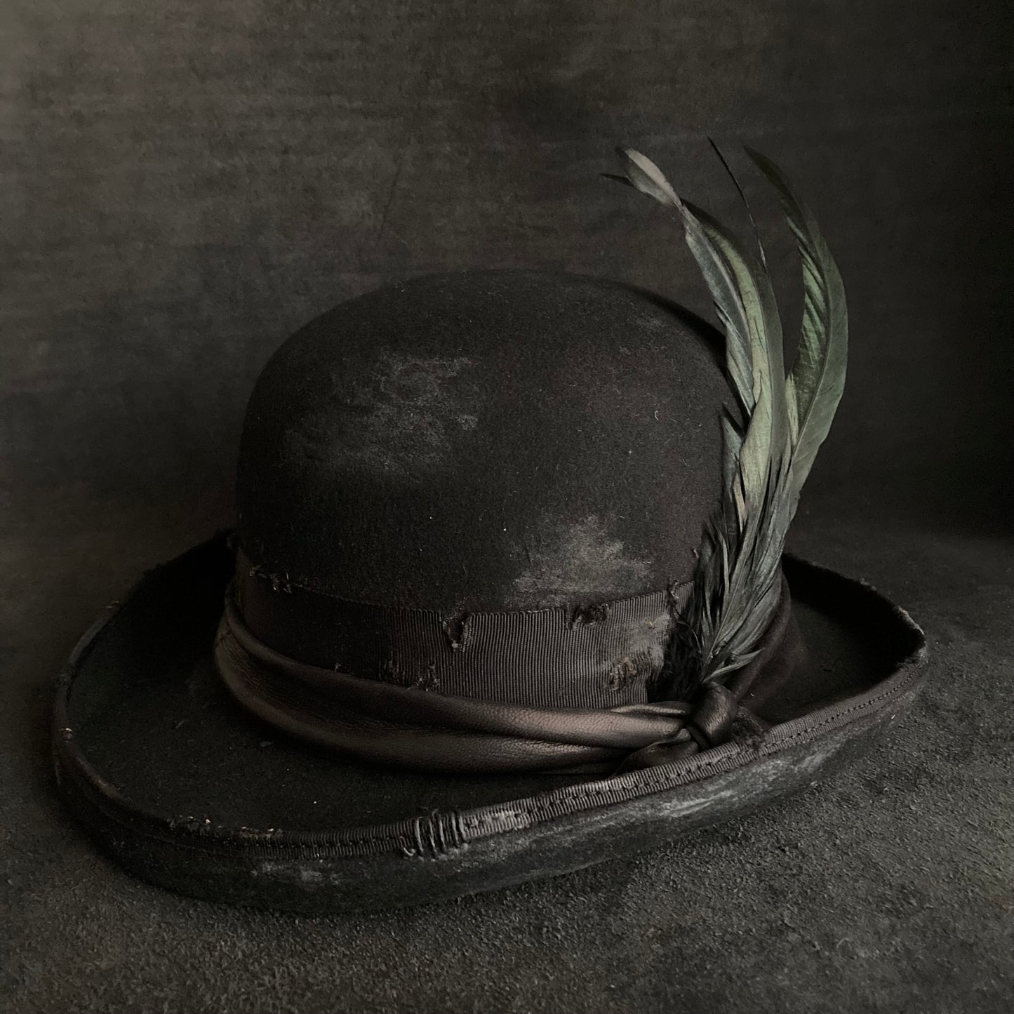 Dirt duel bowler hat