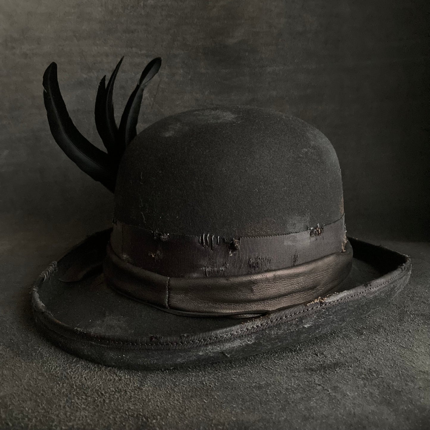 Dirt duel bowler hat