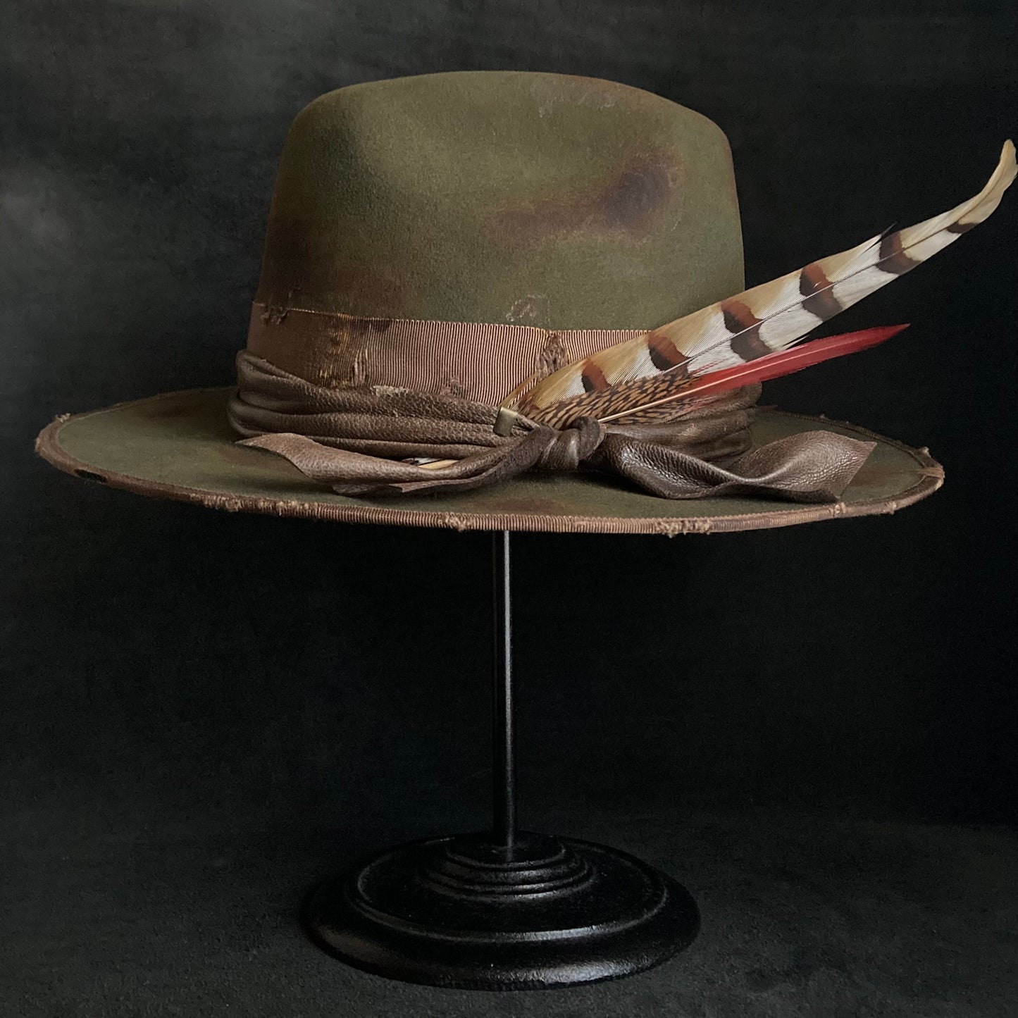 Burned bitter khaki western hat