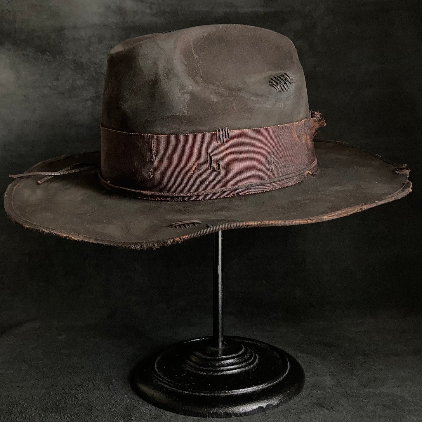 Dark brown beaver western hat