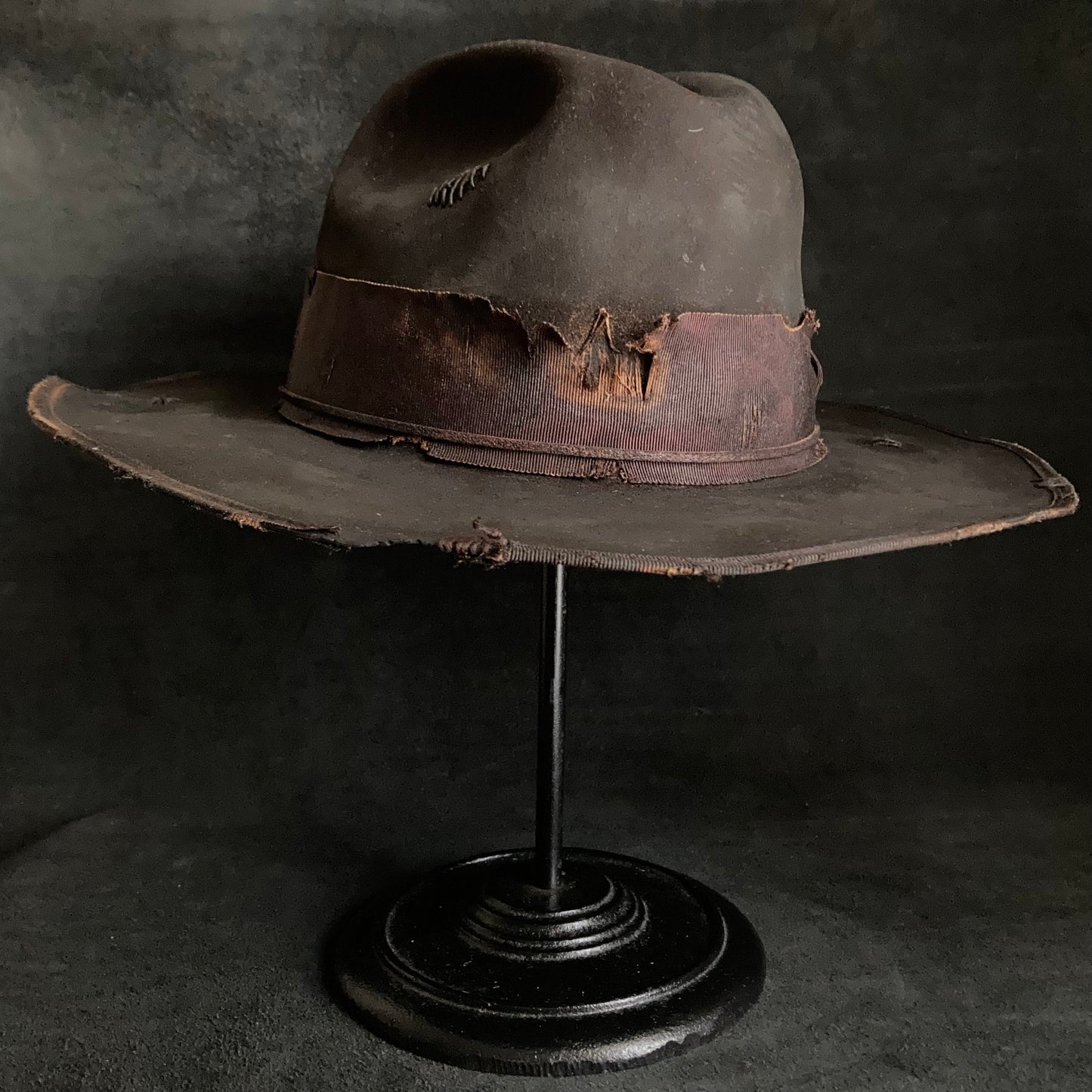 Dark brown beaver western hat