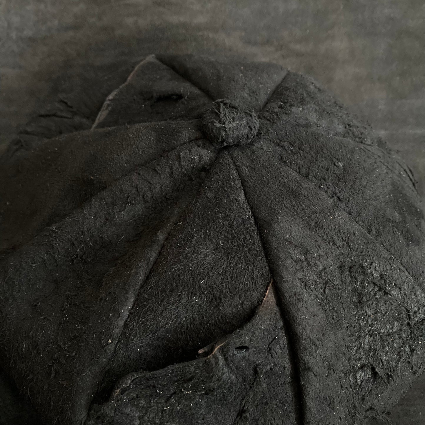 Black back glassland  leather casquette