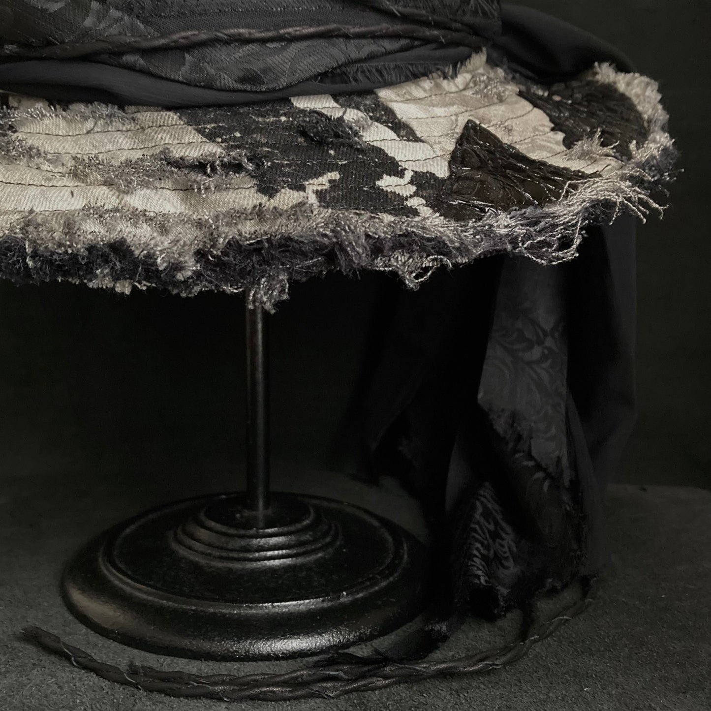 [ Takamiya Shohei × triangles hat ] Destroy skeleton denim fedora hat