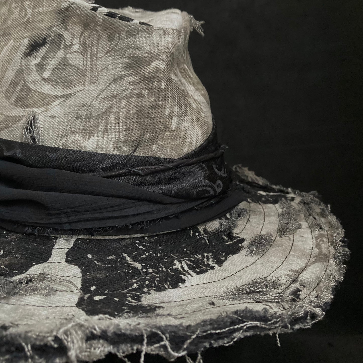 [ Takamiya Shohei × triangles hat ] Destroy skeleton denim fedora hat