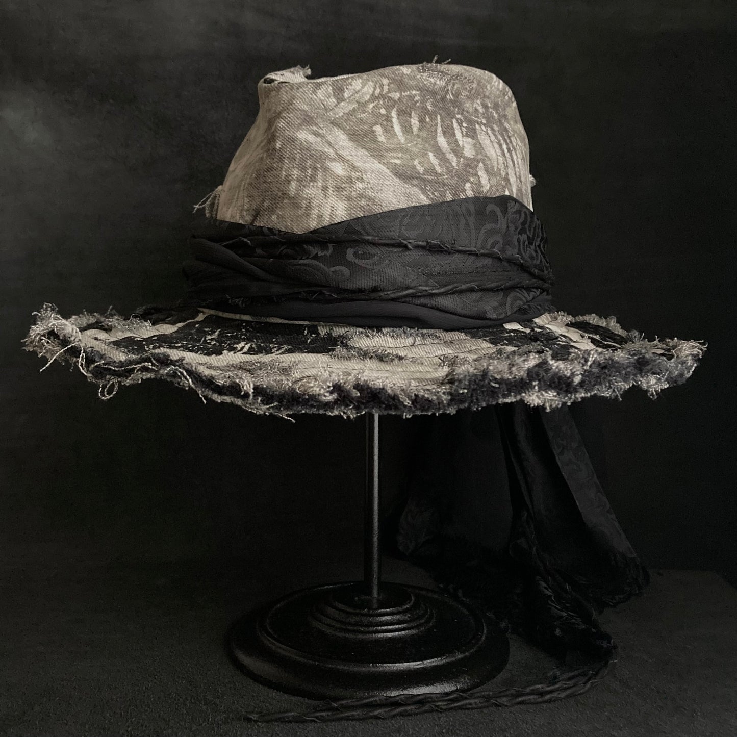 [ Takamiya Shohei × triangles hat ] Destroy skeleton denim fedora hat
