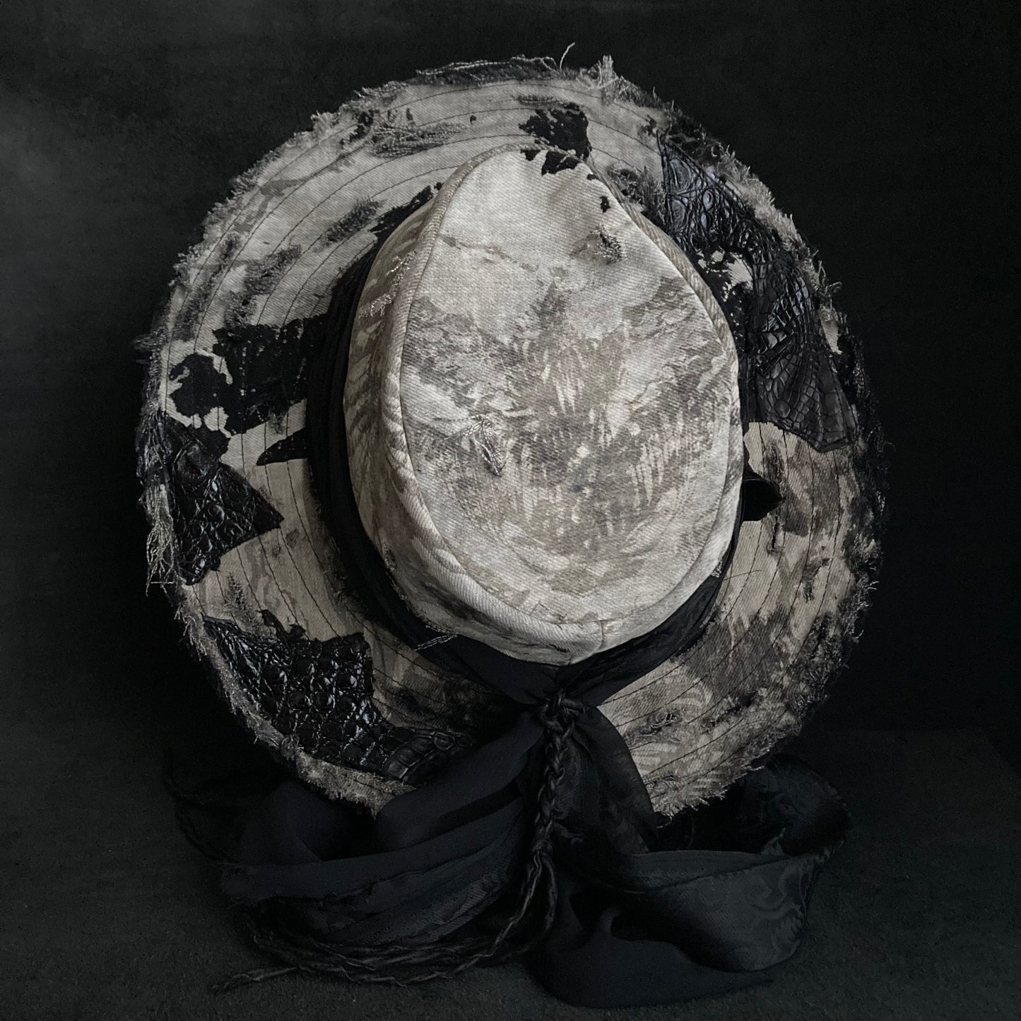 [ Takamiya Shohei × triangles hat ] Destroy skeleton denim fedora hat