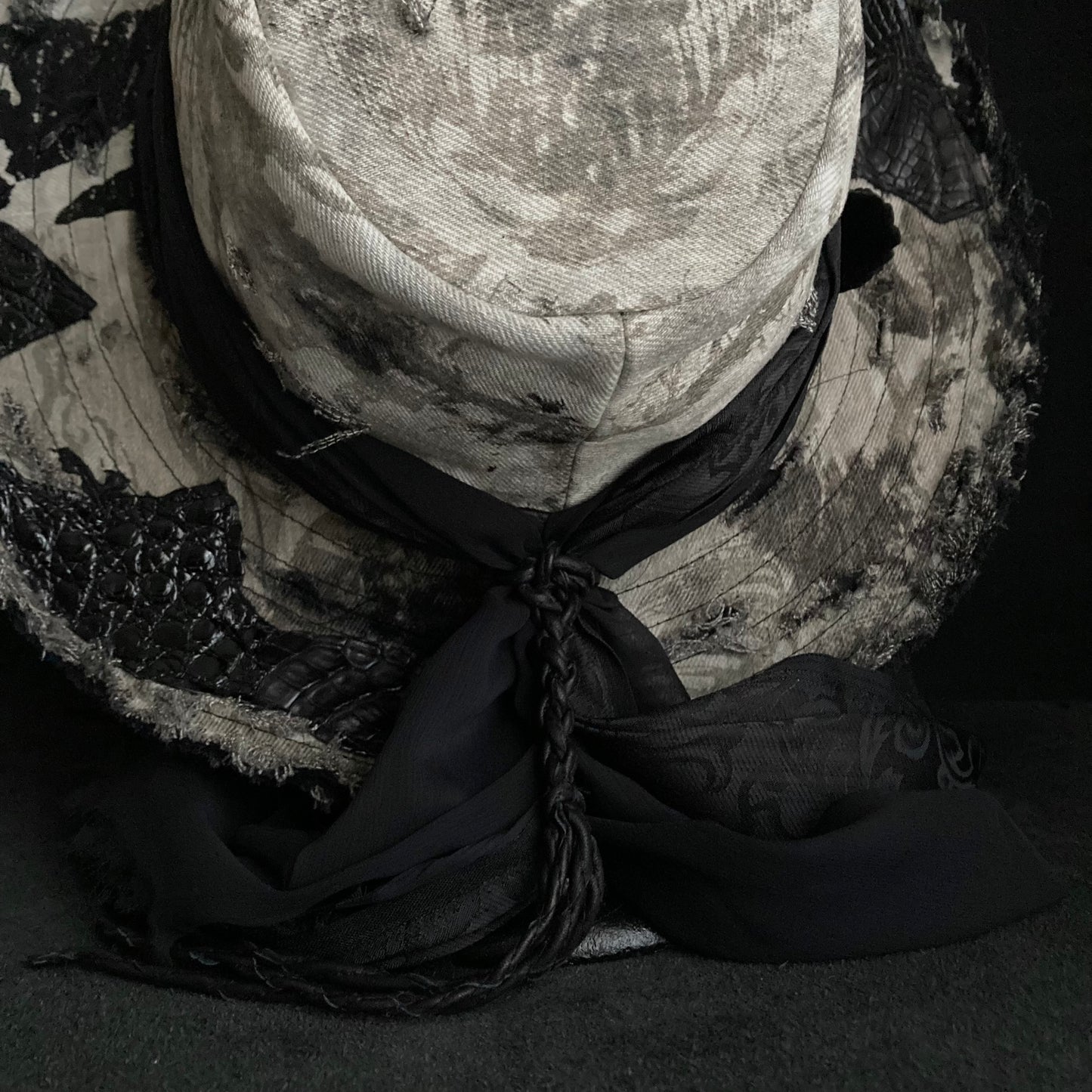 [ Takamiya Shohei × triangles hat ] Destroy skeleton denim fedora hat