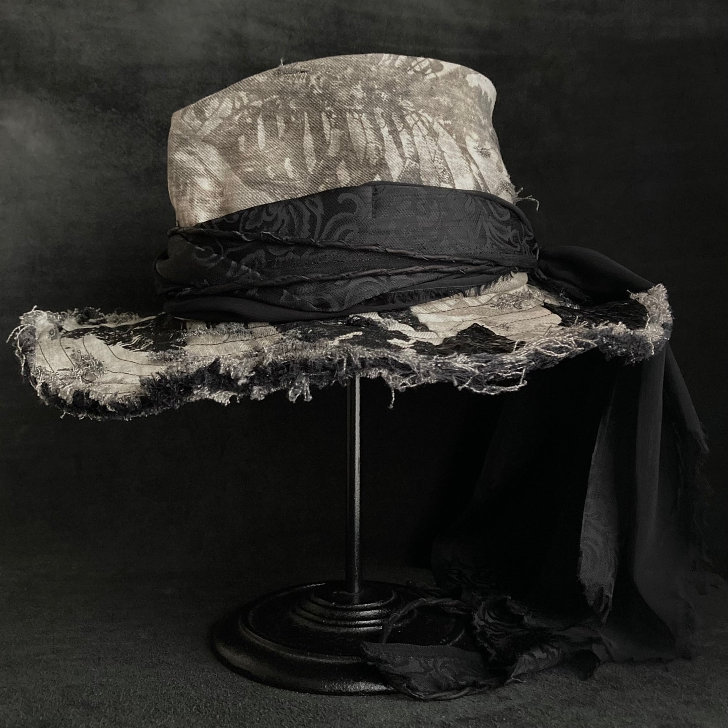 [ Takamiya Shohei × triangles hat ] Destroy skeleton denim fedora hat