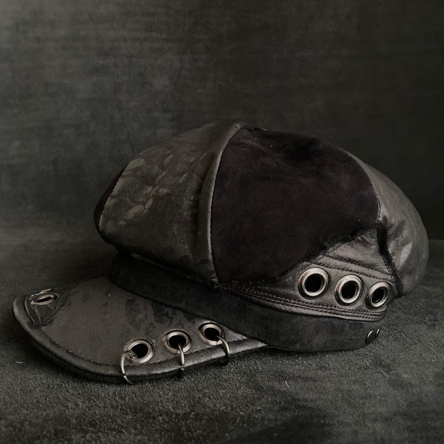 [ Takamiya Shohei × triangles hat ] Resist rock black leather casquette