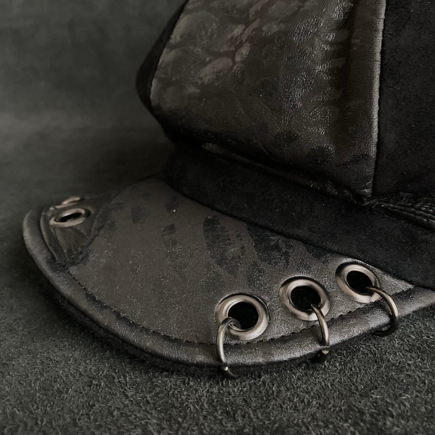 [ Takamiya Shohei × triangles hat ] Resist rock black leather casquette