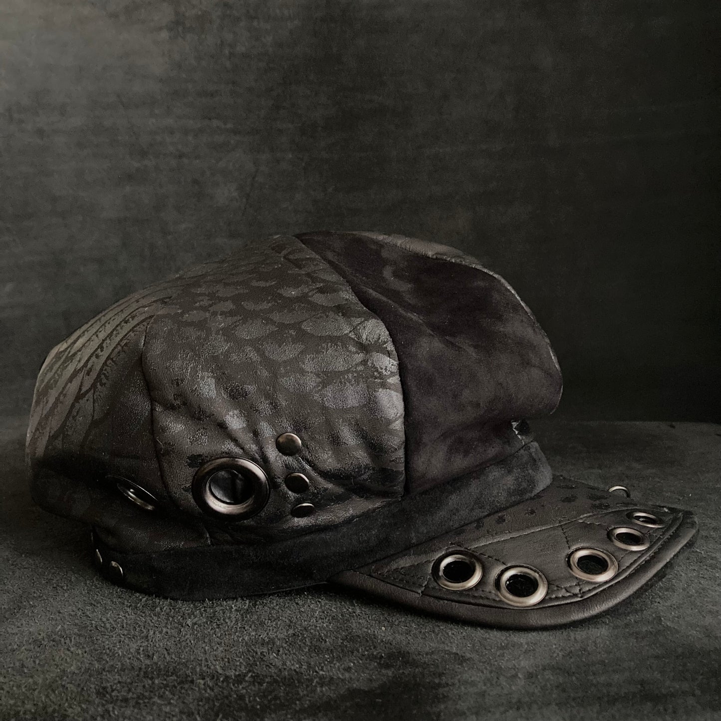 [ Takamiya Shohei × triangles hat ] Resist rock black leather casquette