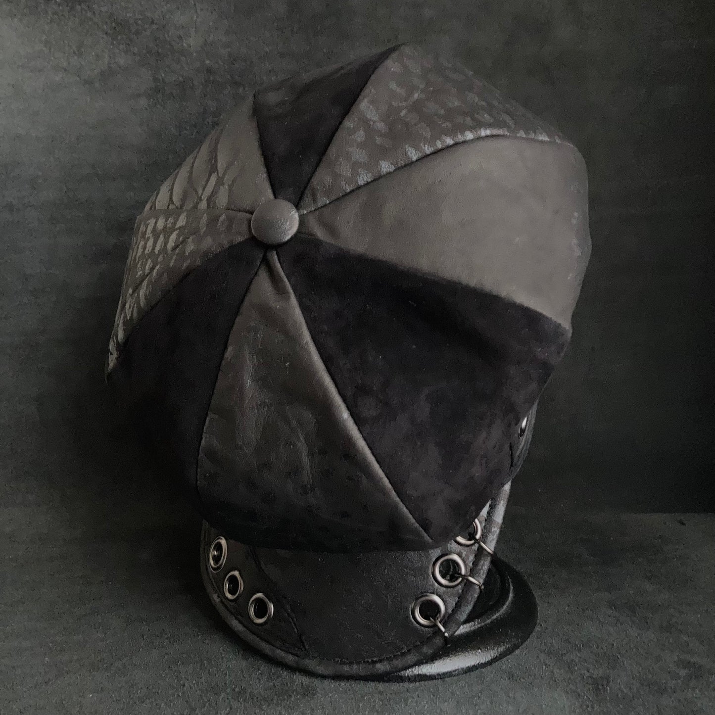 [ Takamiya Shohei × triangles hat ] Resist rock black leather casquette
