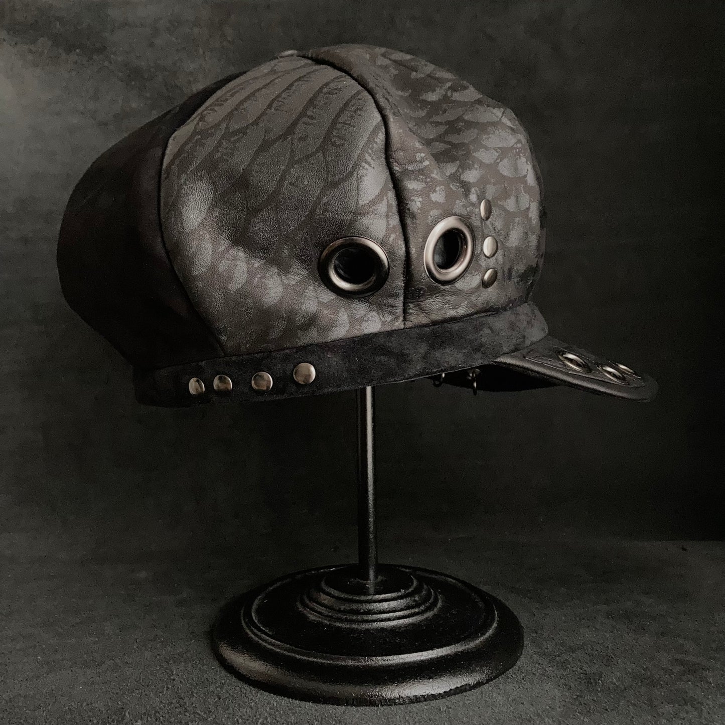 [ Takamiya Shohei × triangles hat ] Resist rock black leather casquette