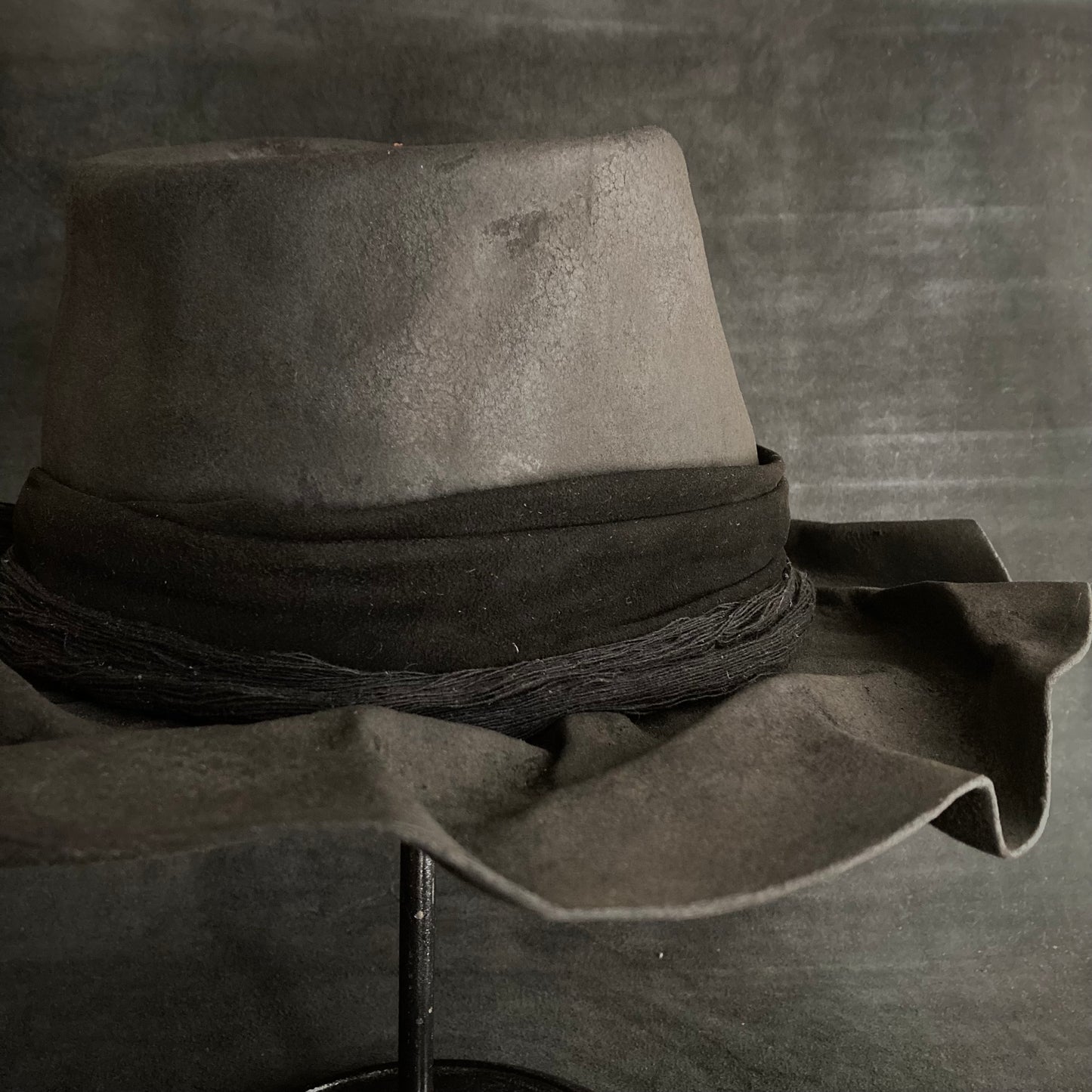 Charcoal wrinkle brim fedora hat