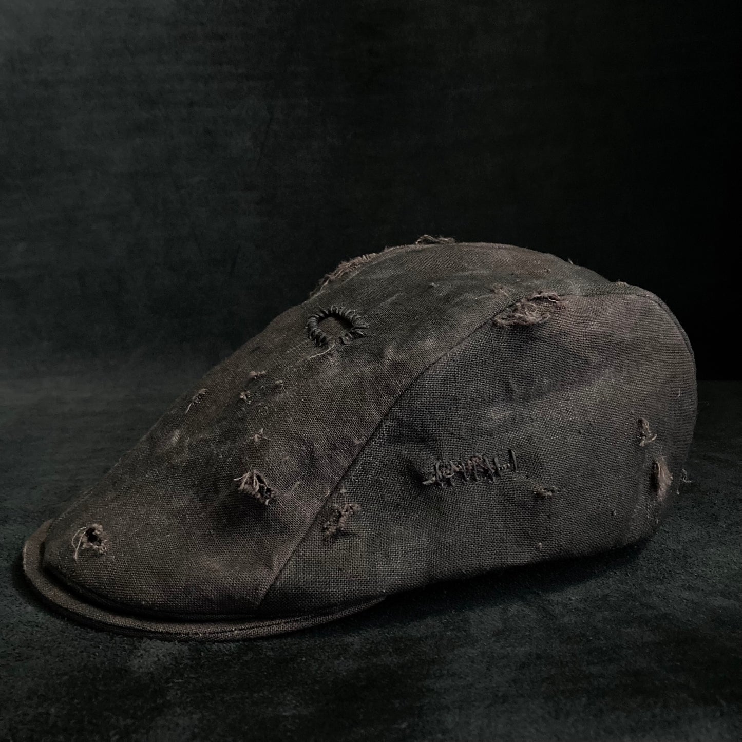 Damaged mura-zome brown linen hunting