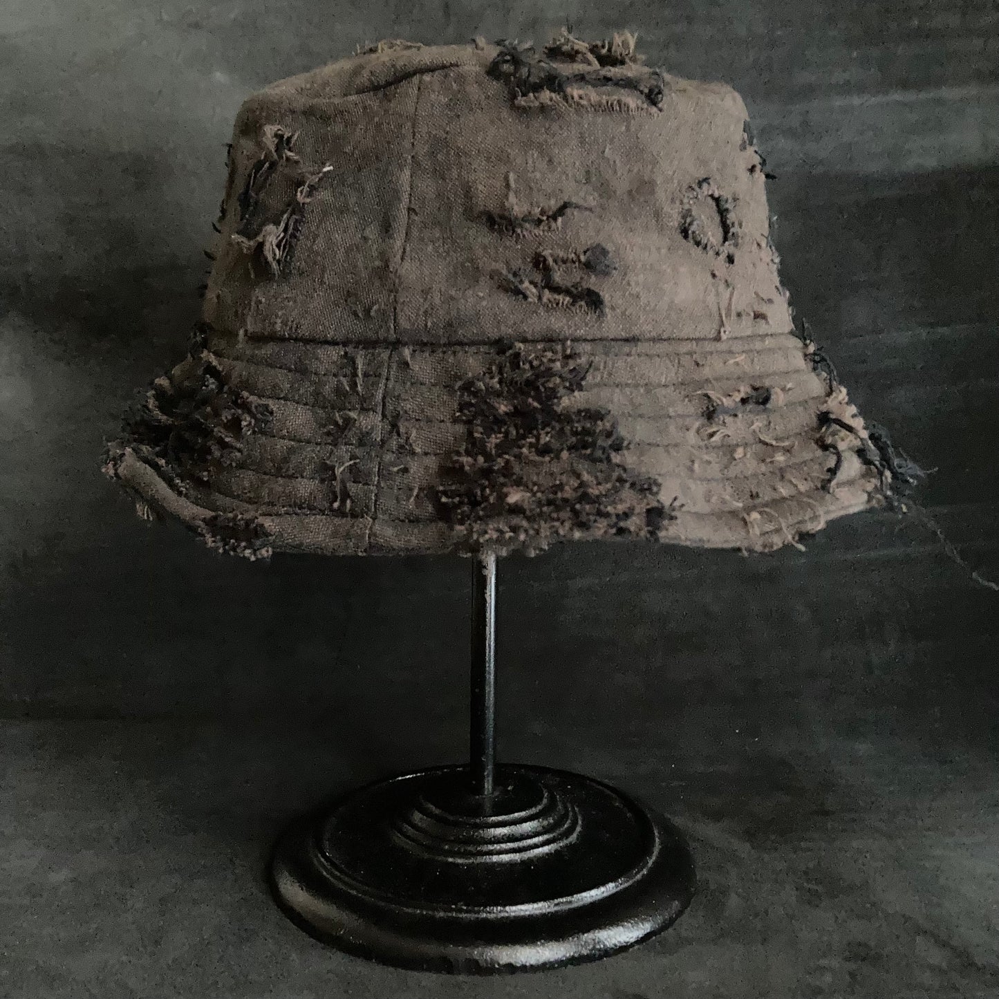 Slab damage  bucket hat (brown×black)