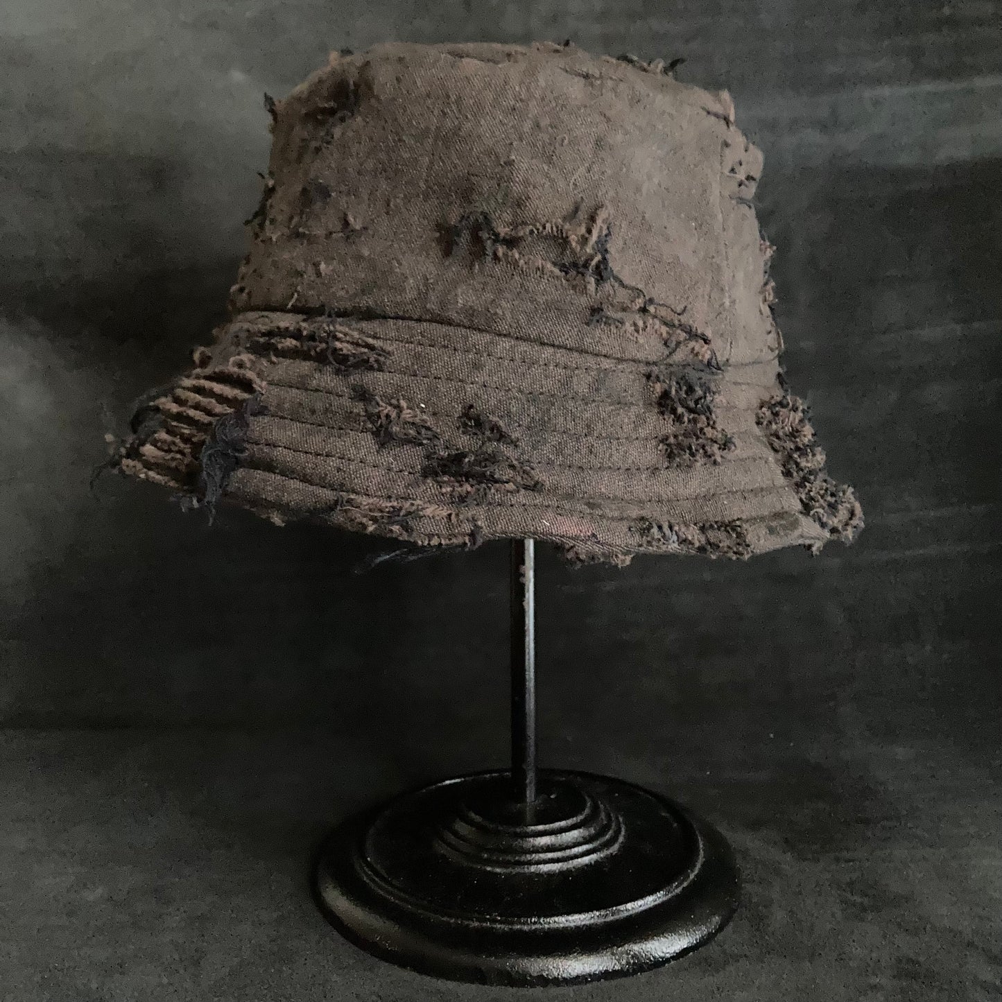 Slab damage  bucket hat (brown×black)