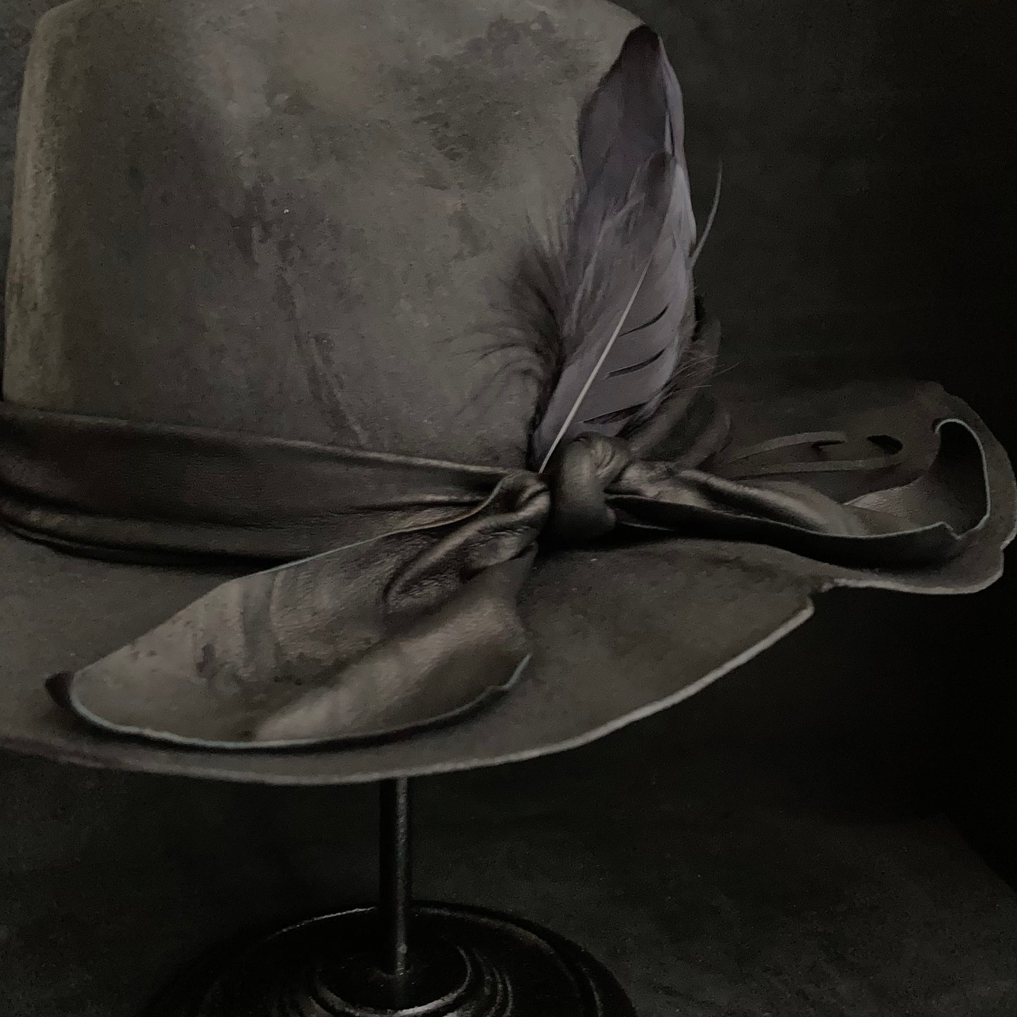 Charcoal ash down western hat