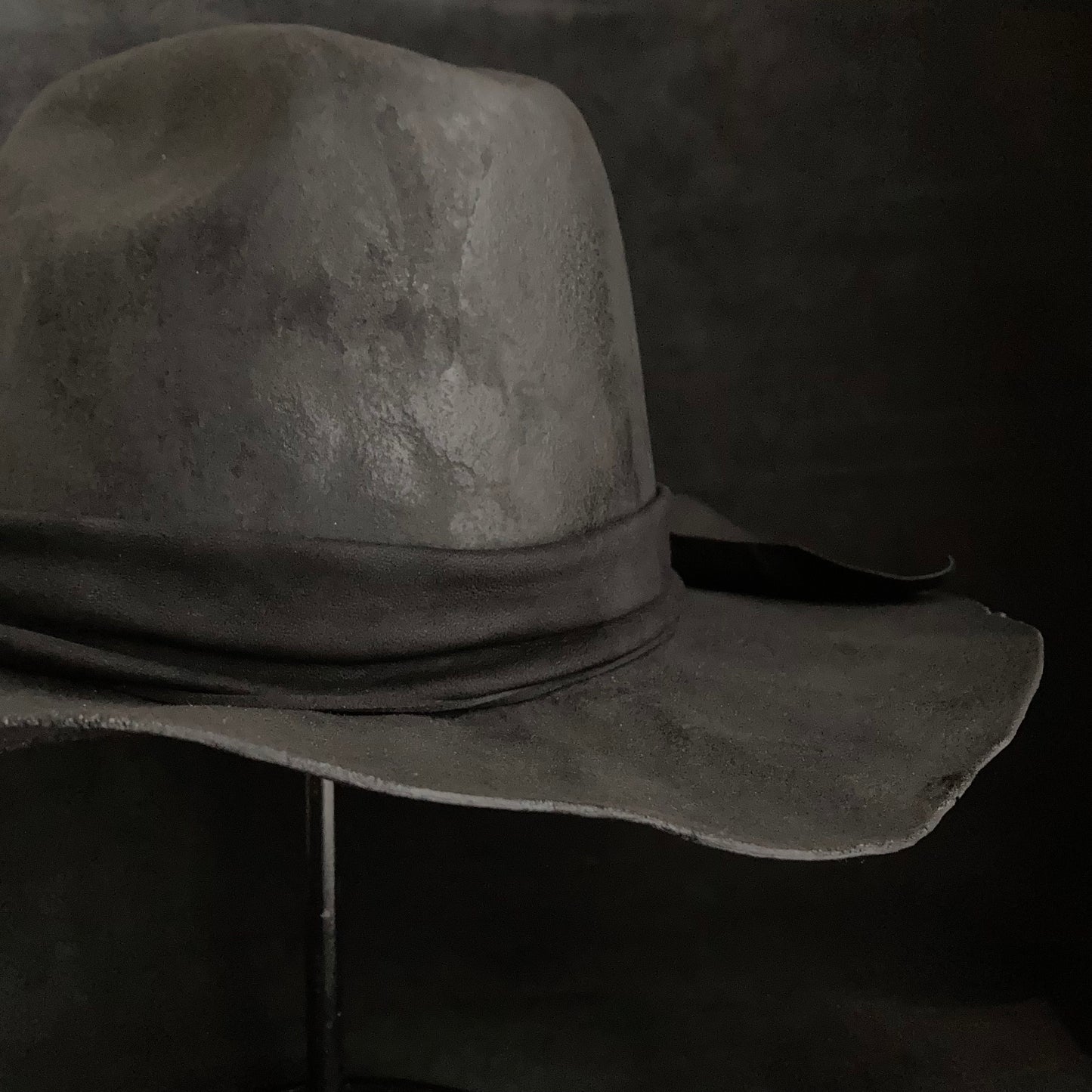 Charcoal ash down western hat
