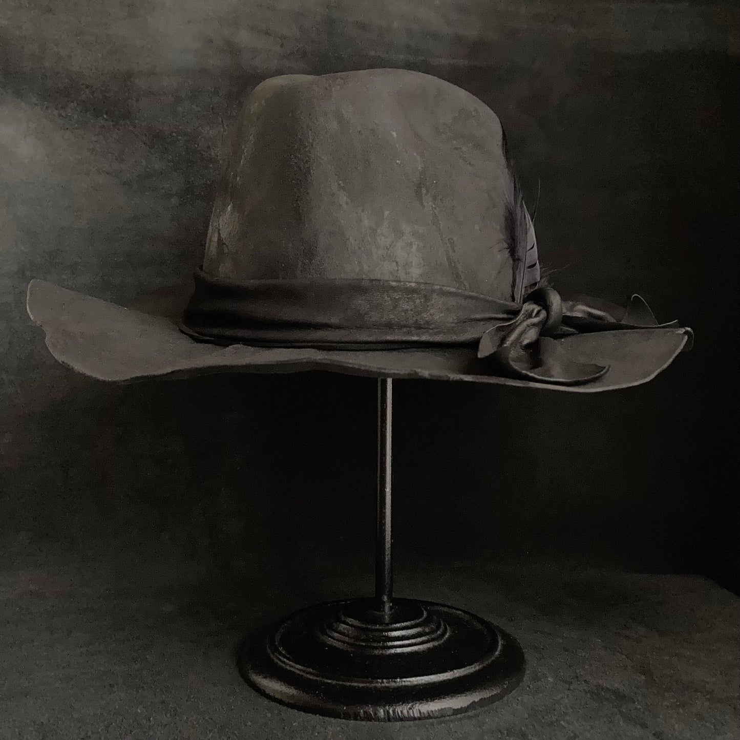 Charcoal ash down western hat