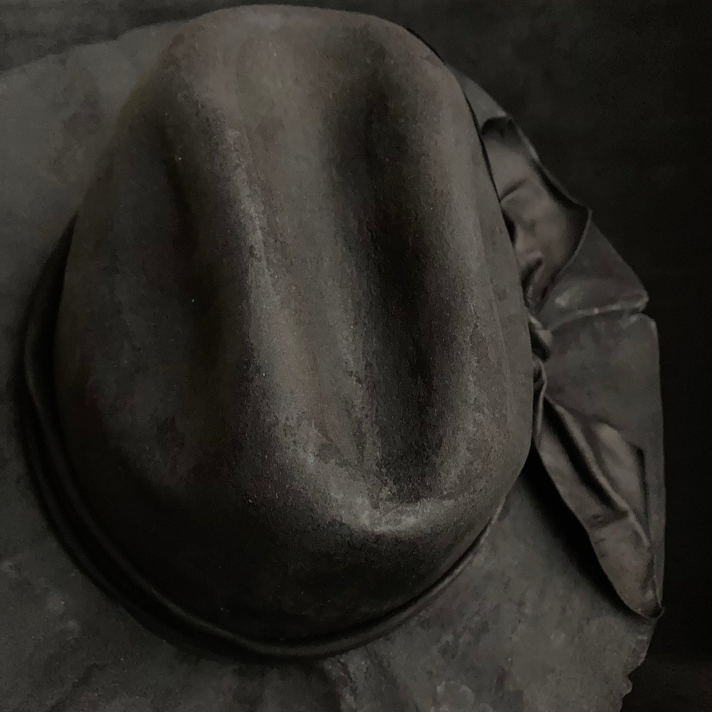 Charcoal ash down western hat