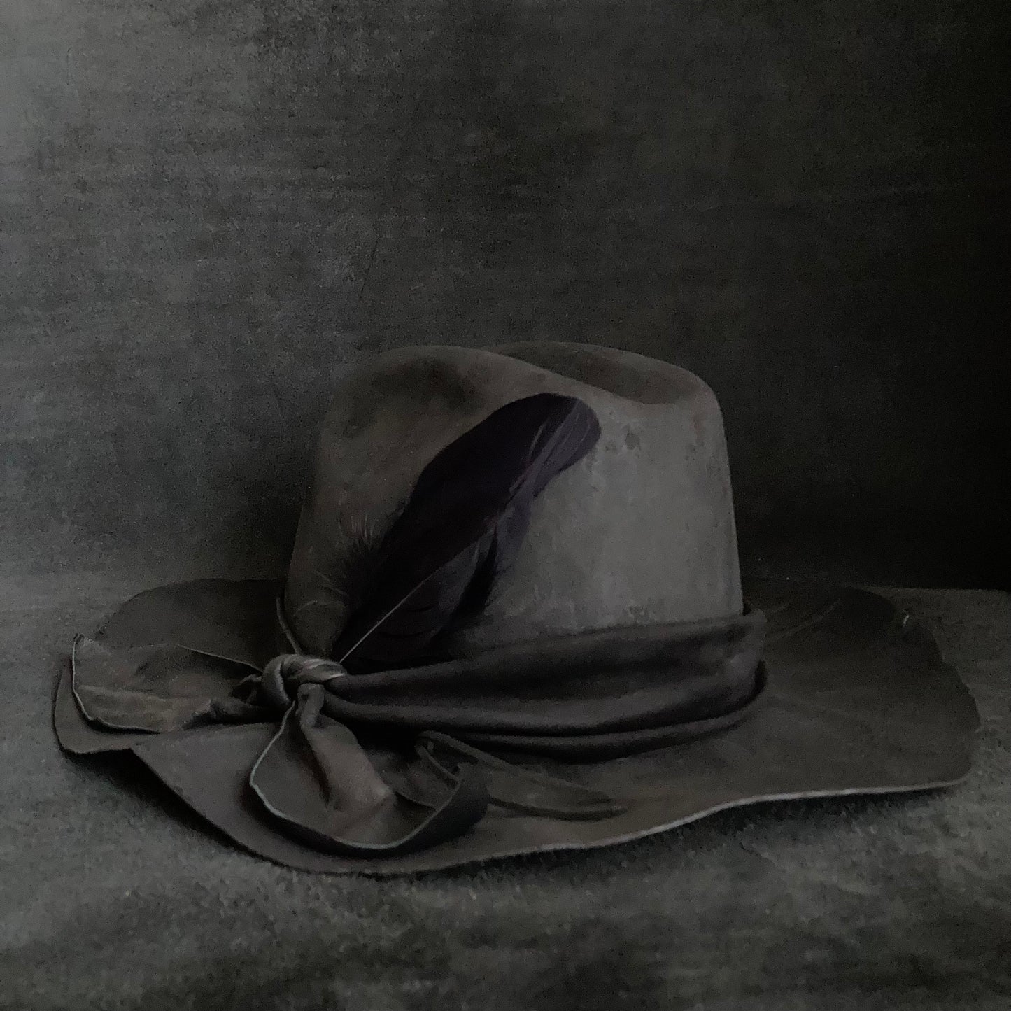Charcoal ash down western hat