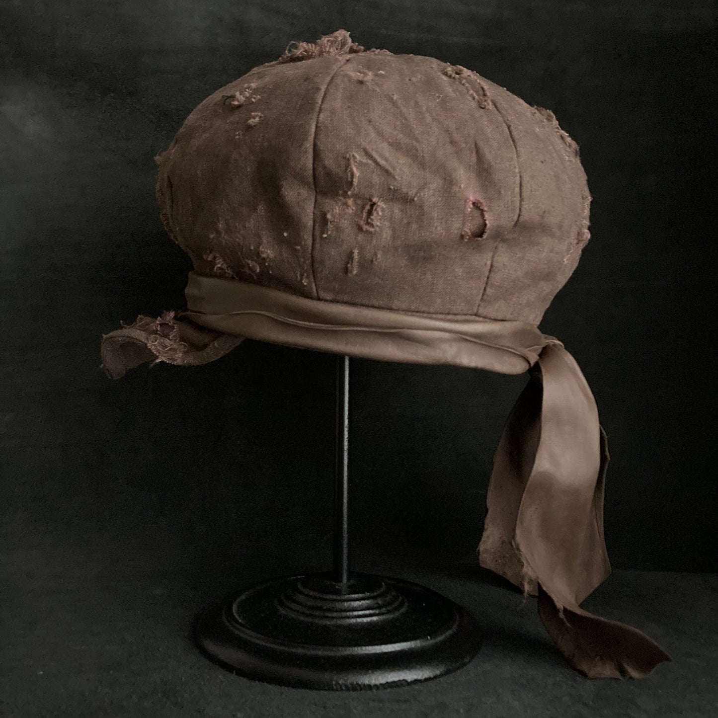 Brown linen damage martial casquette