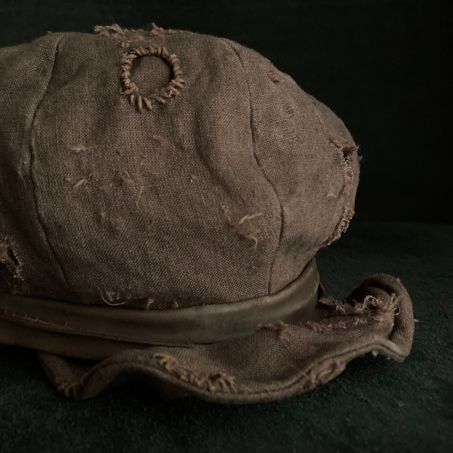 Brown linen damage martial casquette
