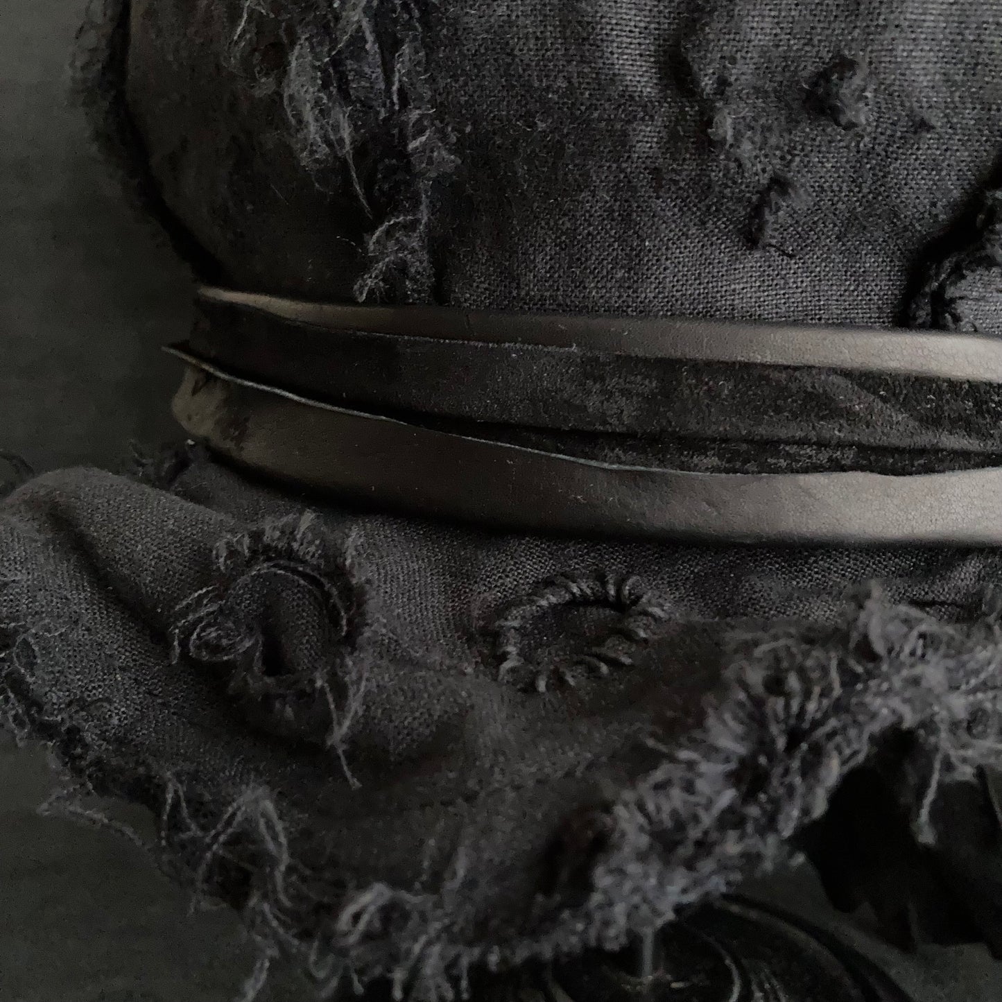 Black back linen damage martial casquette