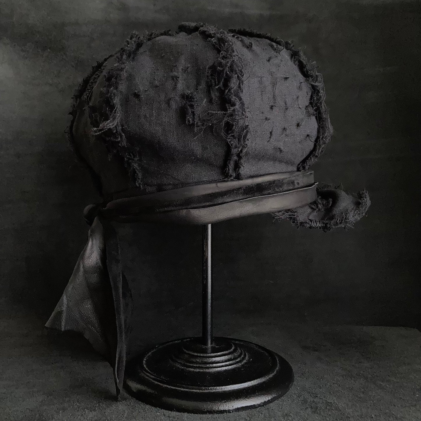 Black back linen damage martial casquette