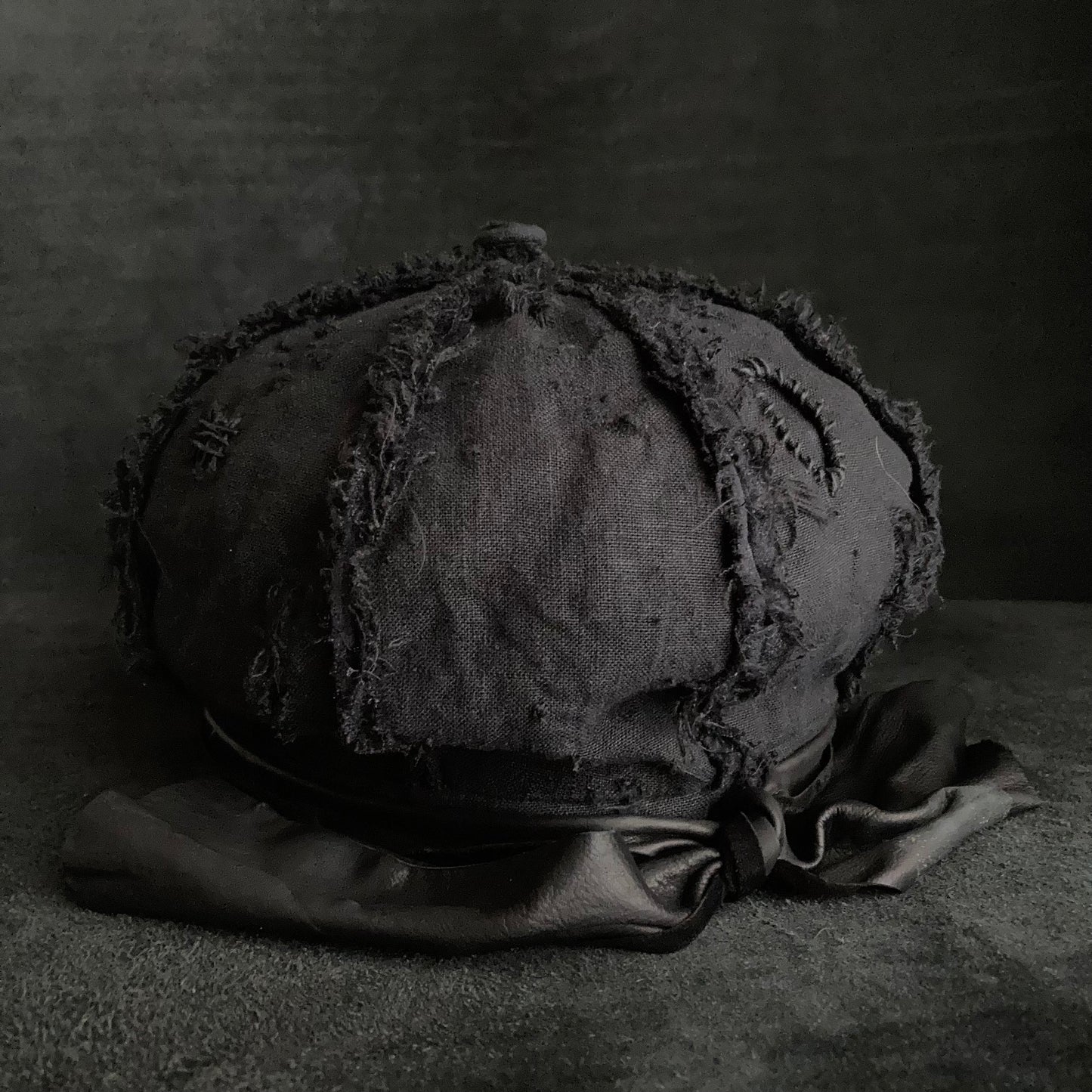 Black back linen damage martial casquette