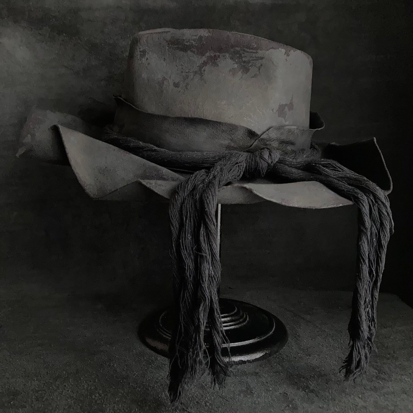 Charcoal wrinkle brim fedora hat