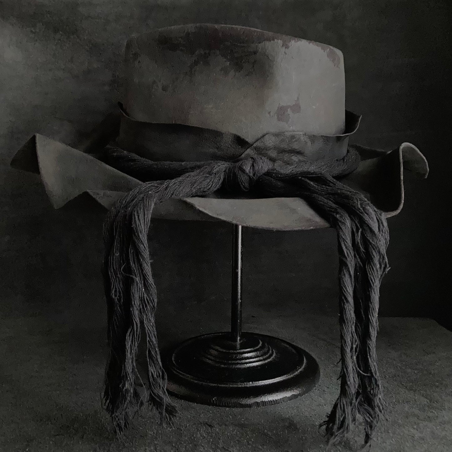 Charcoal wrinkle brim fedora hat