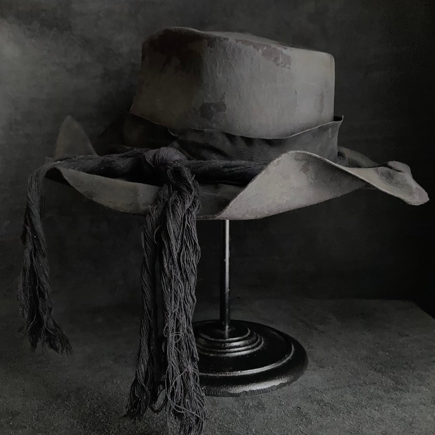 Charcoal wrinkle brim fedora hat