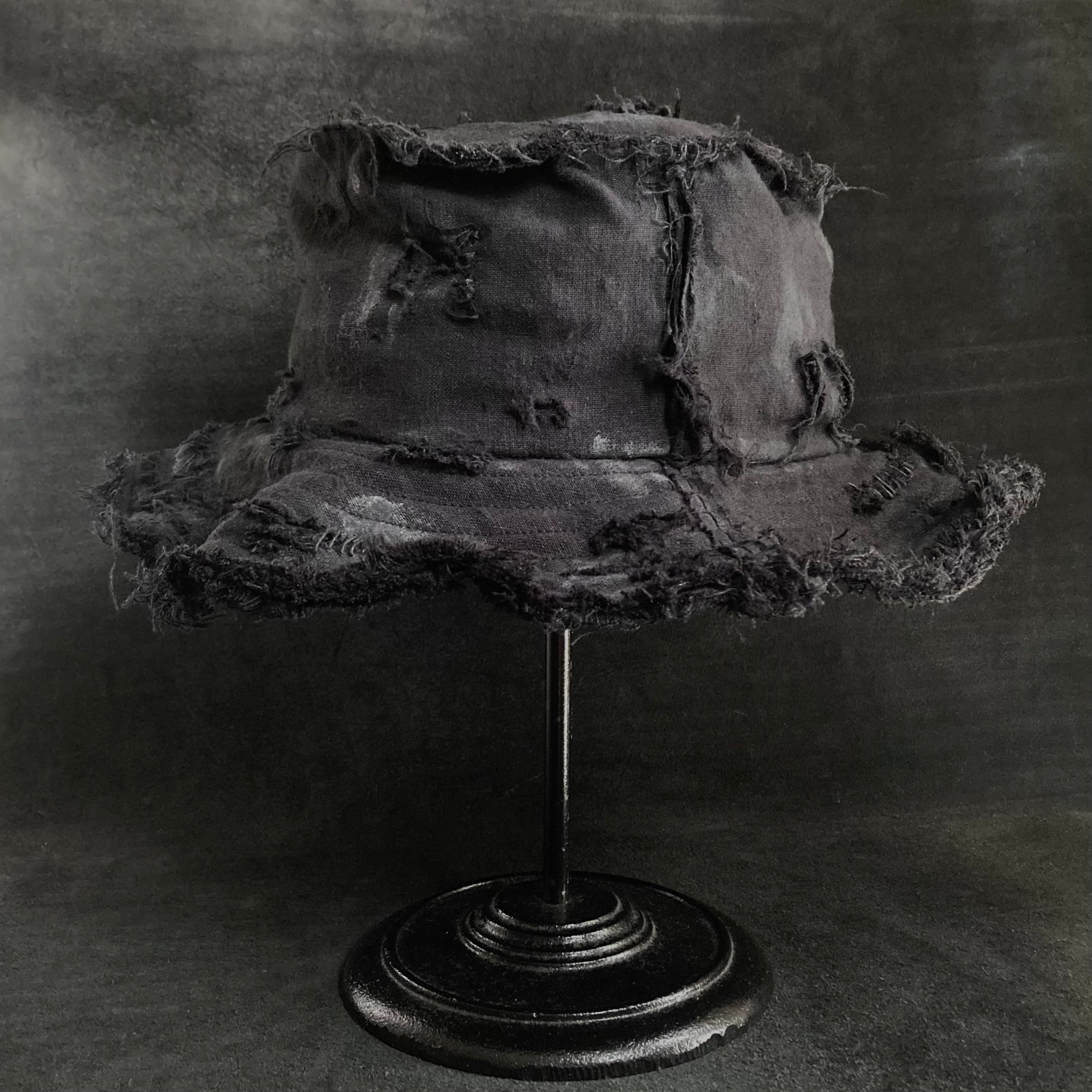 bucket & fedora hat – triangles hat