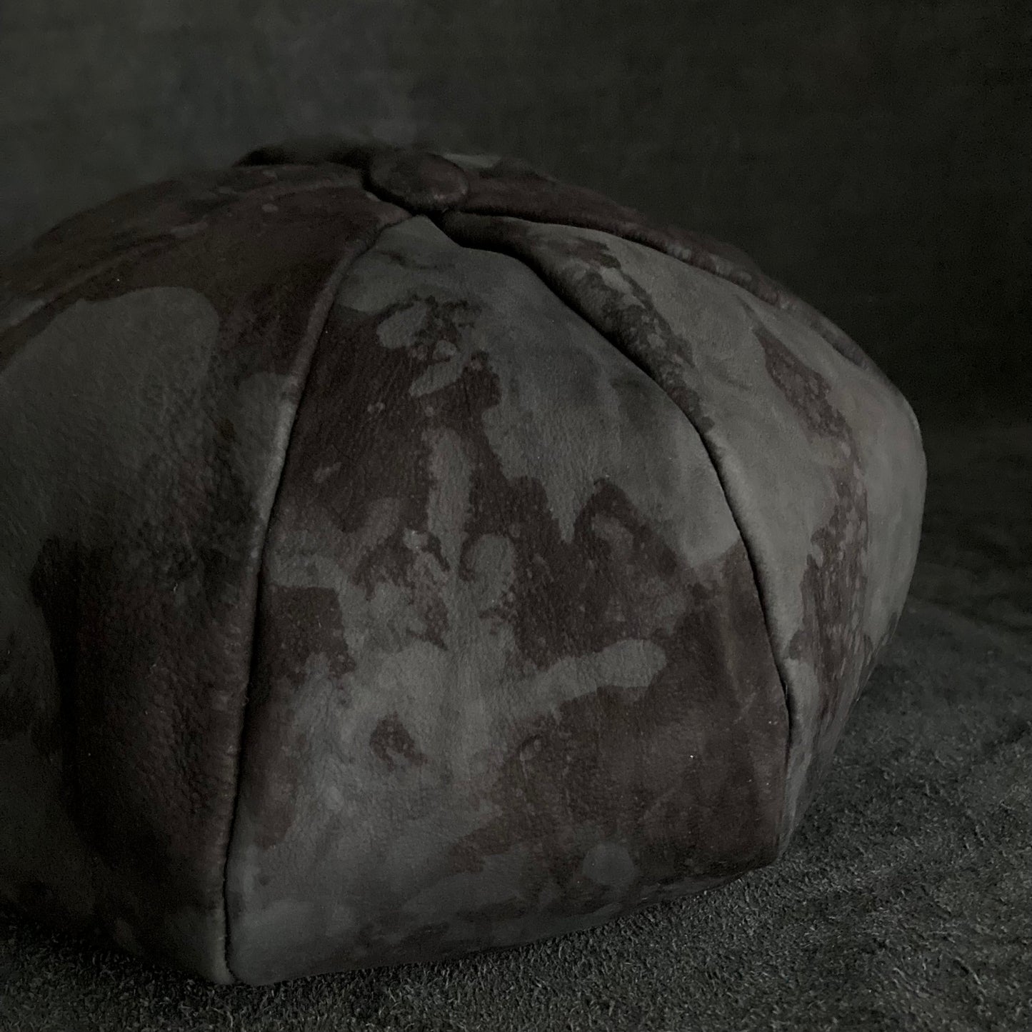 Black  bleached smooth leather casquette