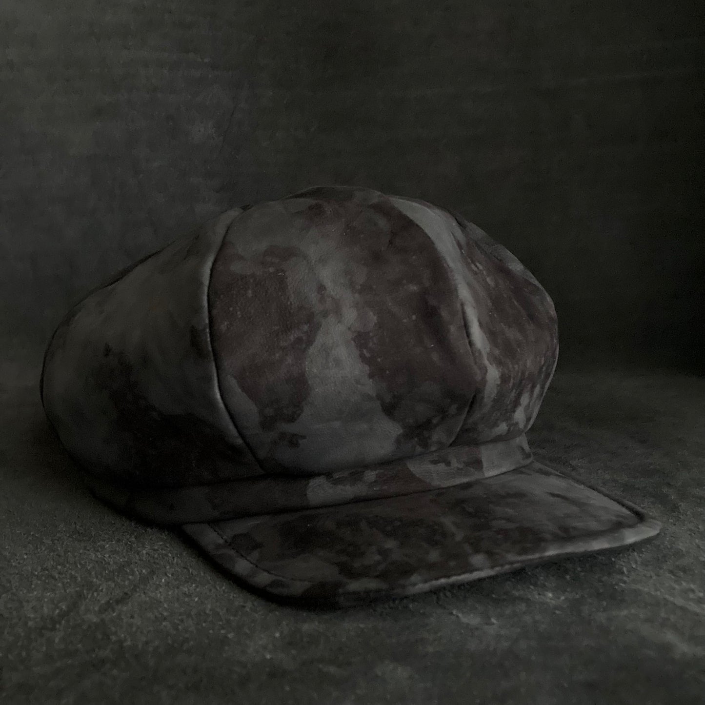 Black  bleached smooth leather casquette
