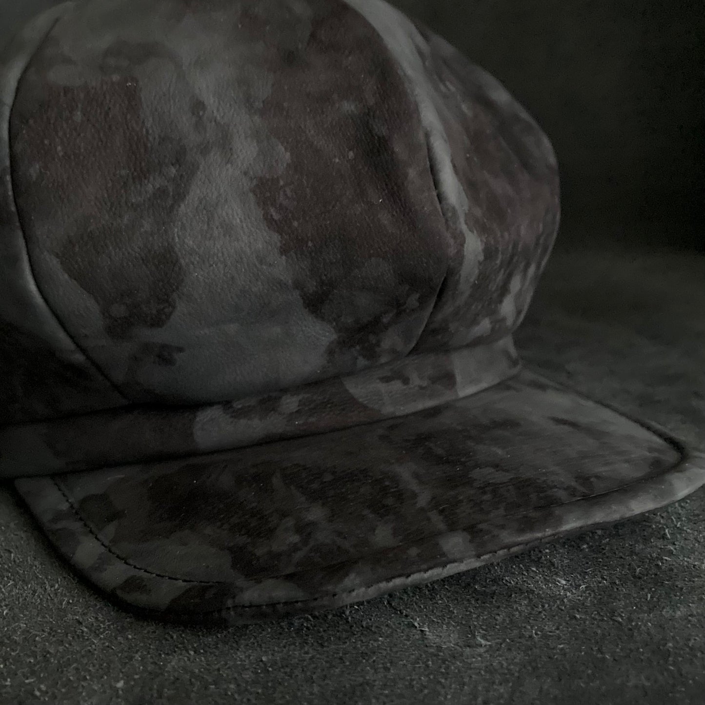Black  bleached smooth leather casquette