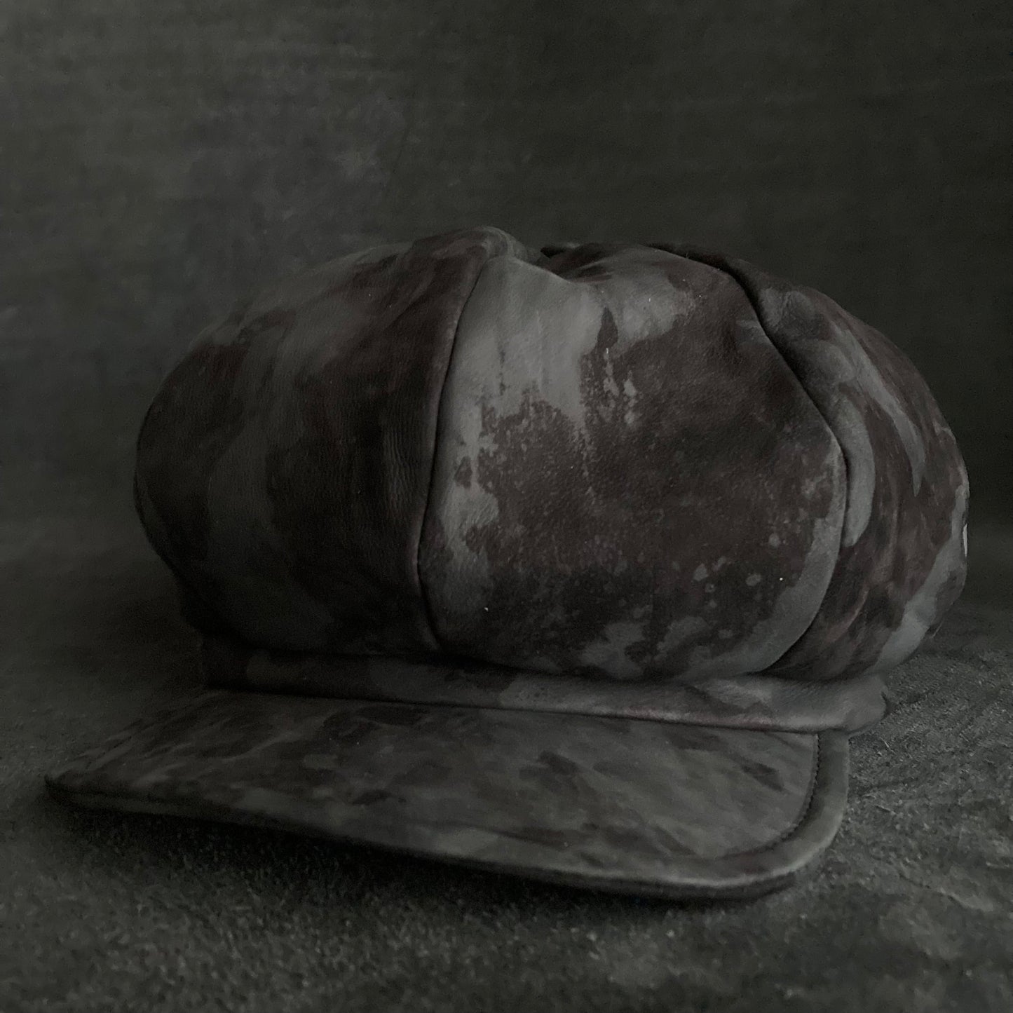 Black  bleached smooth leather casquette