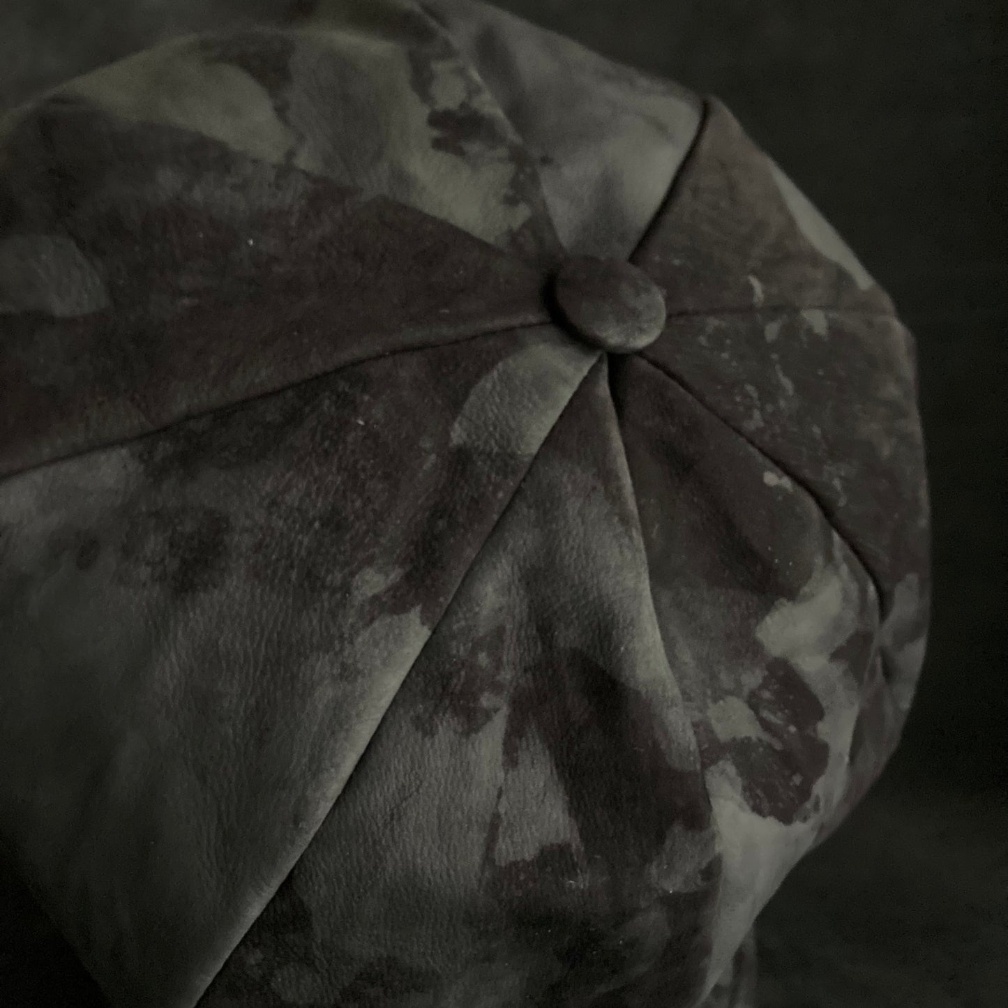 Black  bleached smooth leather casquette