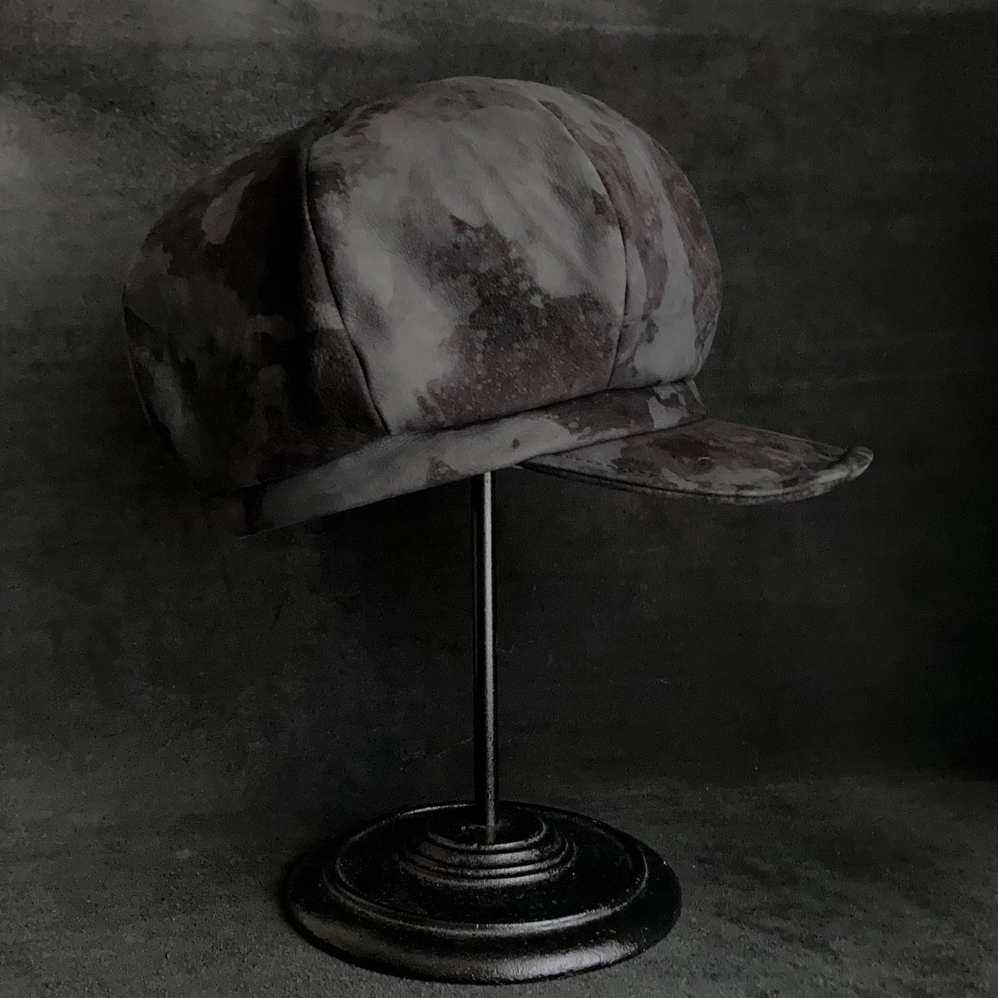 Black  bleached smooth leather casquette