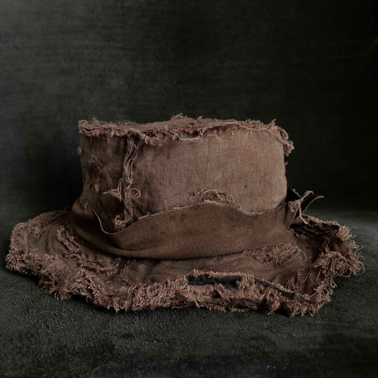 Frayed brown linen damage bucket hat