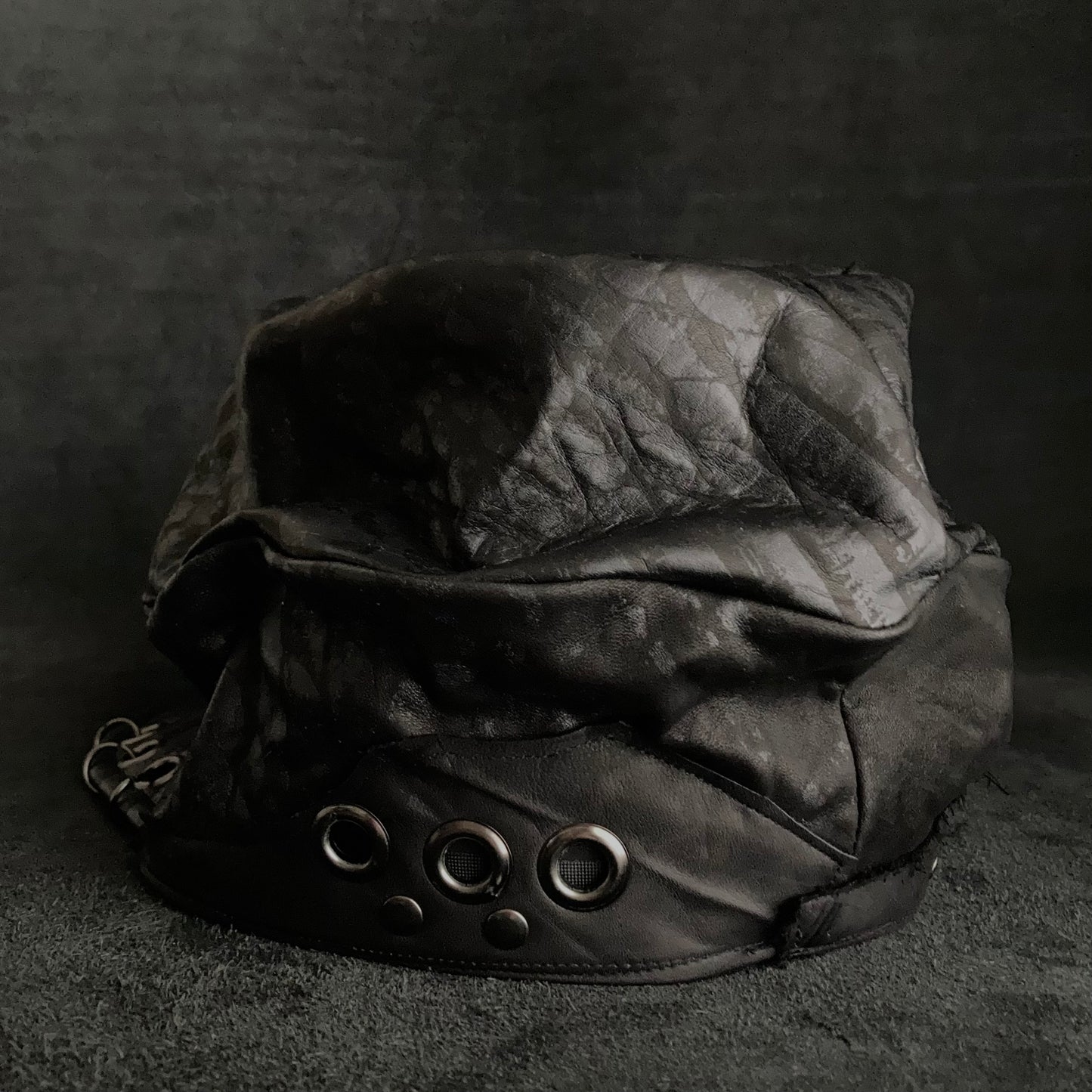 [ Takamiya Shohei × triangles hat ] Resist rock leather turn cap