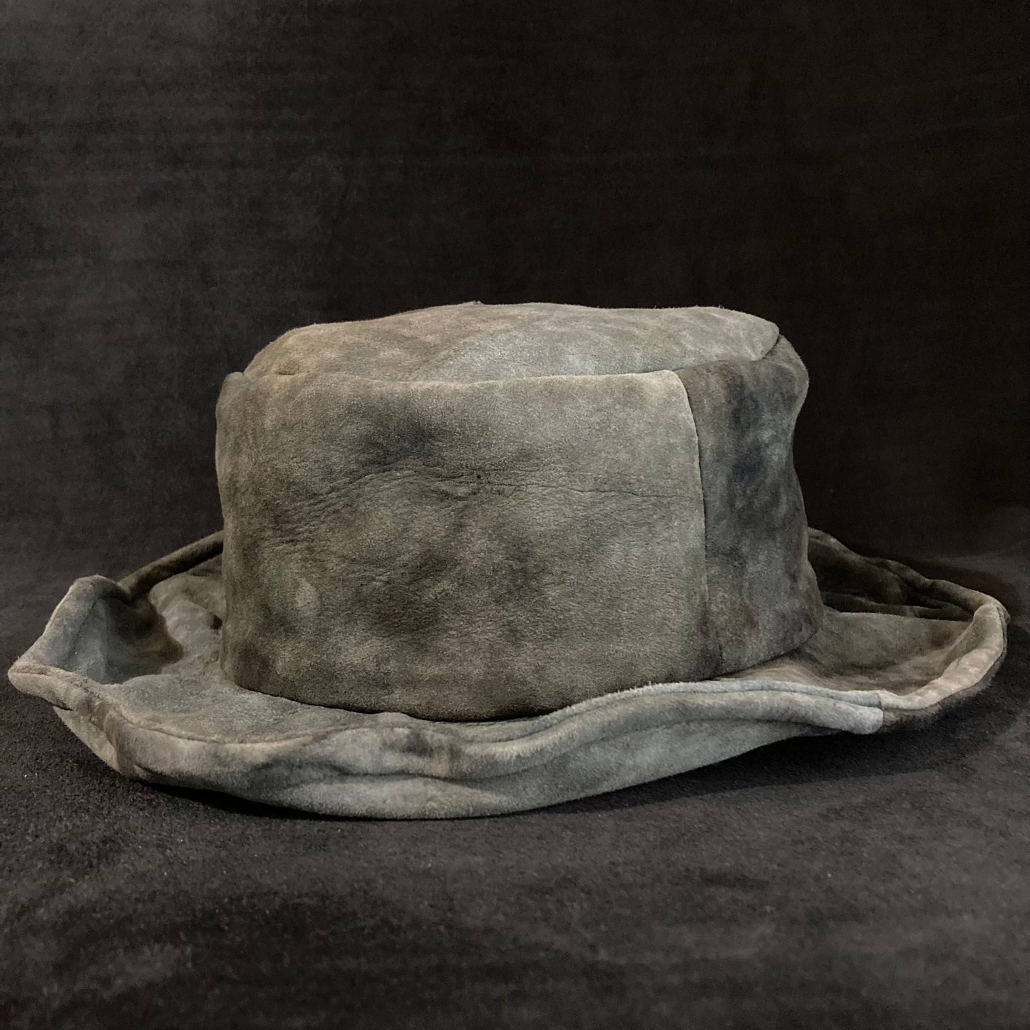 Uneven dyeing cloudy gray bucket hat