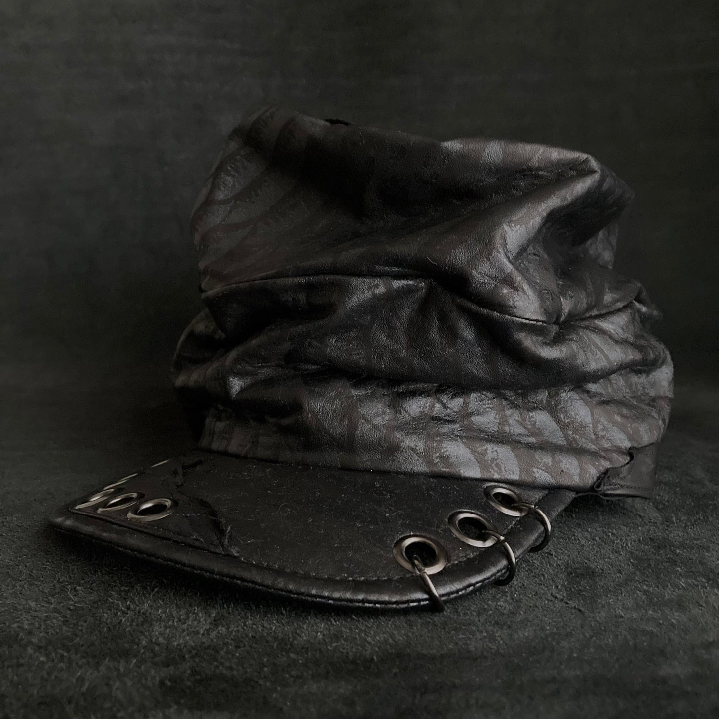 [ Takamiya Shohei × triangles hat ] Resist rock leather turn cap